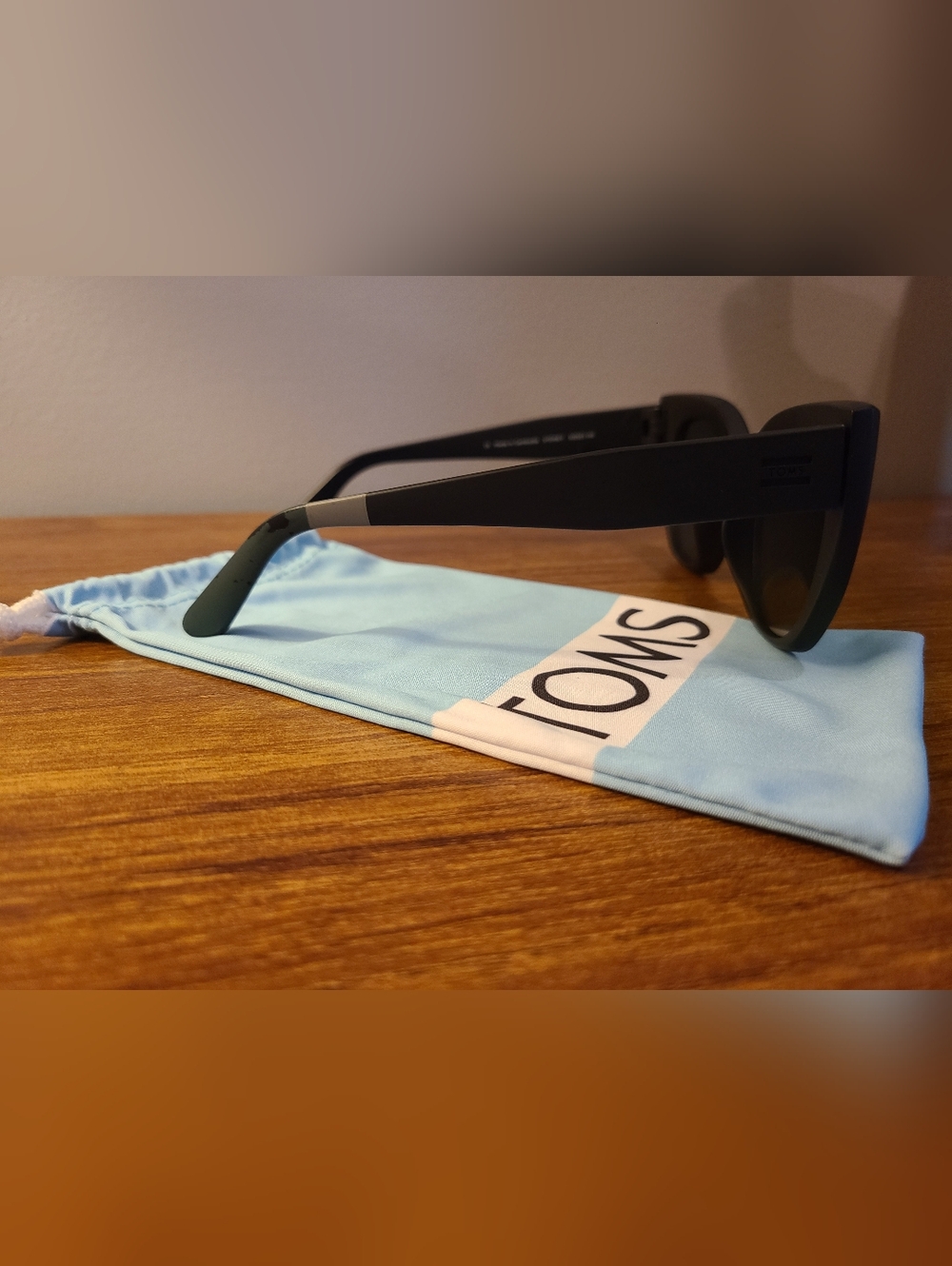 Tom's Sydney Traveler Sunglasses - Picture 5 of 5
